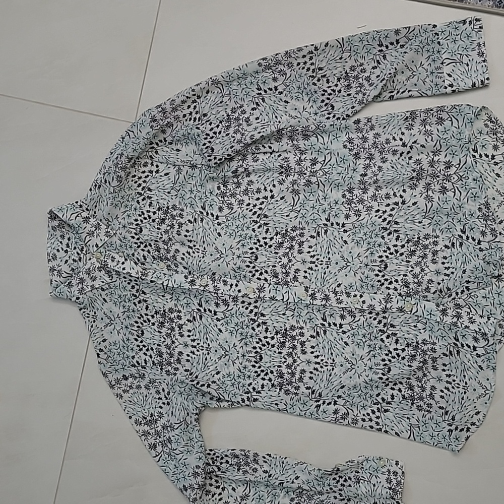 Women's blouse